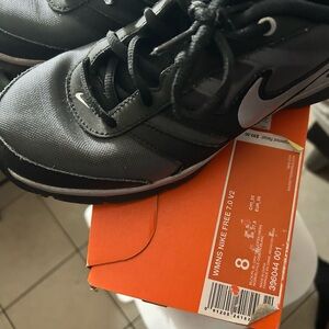 Women’s Nike Freeze 7.0 V2